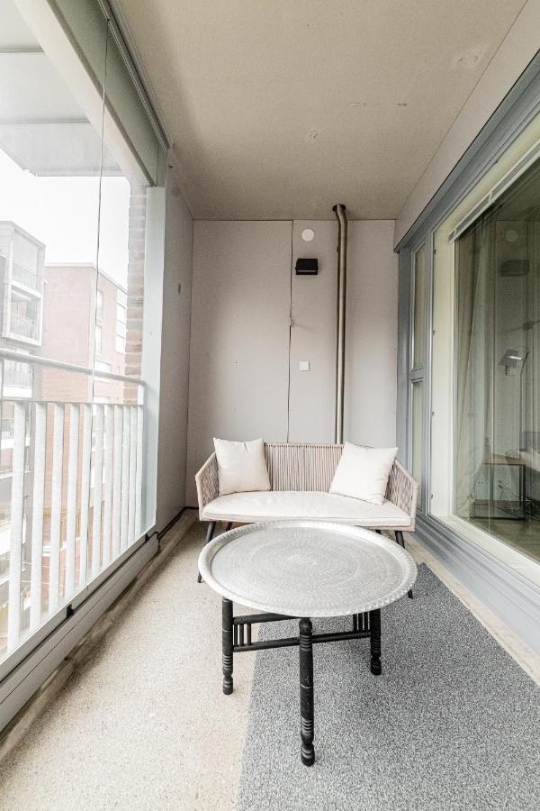 Apartment, Sleepwell, Tyynimeri With Private Parking And Optional Private Sauna هلسنكي المظهر الخارجي الصورة
