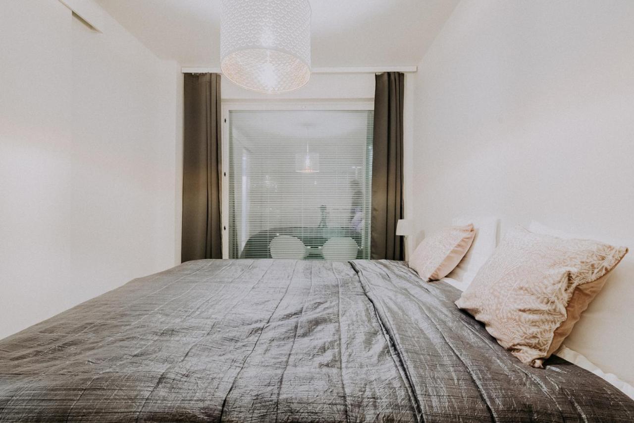 Apartment, Sleepwell, Tyynimeri With Private Parking And Optional Private Sauna هلسنكي المظهر الخارجي الصورة
